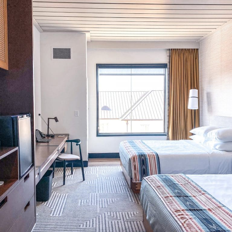 7 Things You Must Know About Wedding Hotel Room Blocks